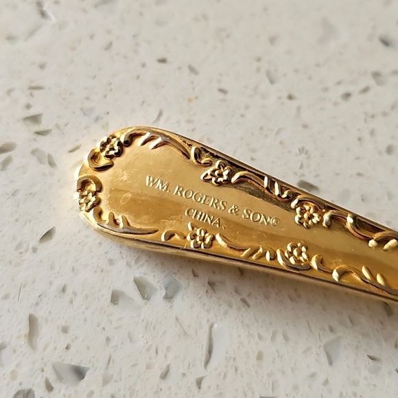 Vintage Wm. Rogers & Son China Gold Plated Enchanted Rose Teaspoons Set of 7 - Picture 2 of 16